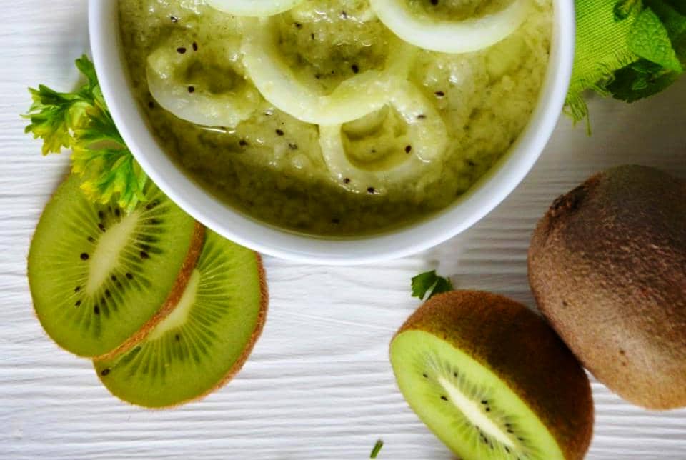 Маринад для куриного шашлыка с киви и рыжиковым маслом