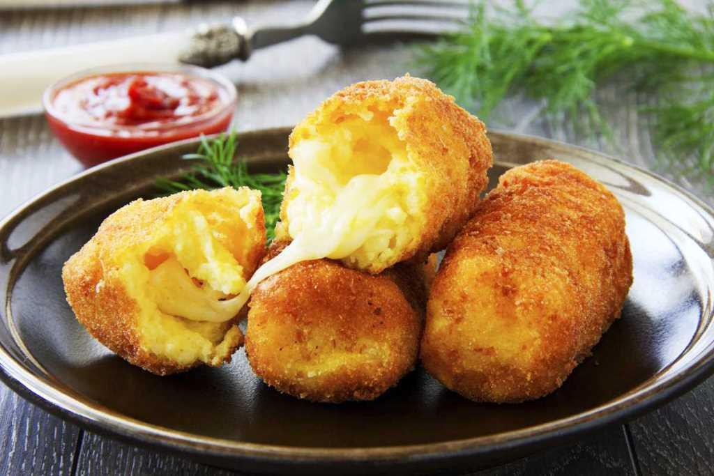 Картофельные мячи с маслом тыквенных семечек