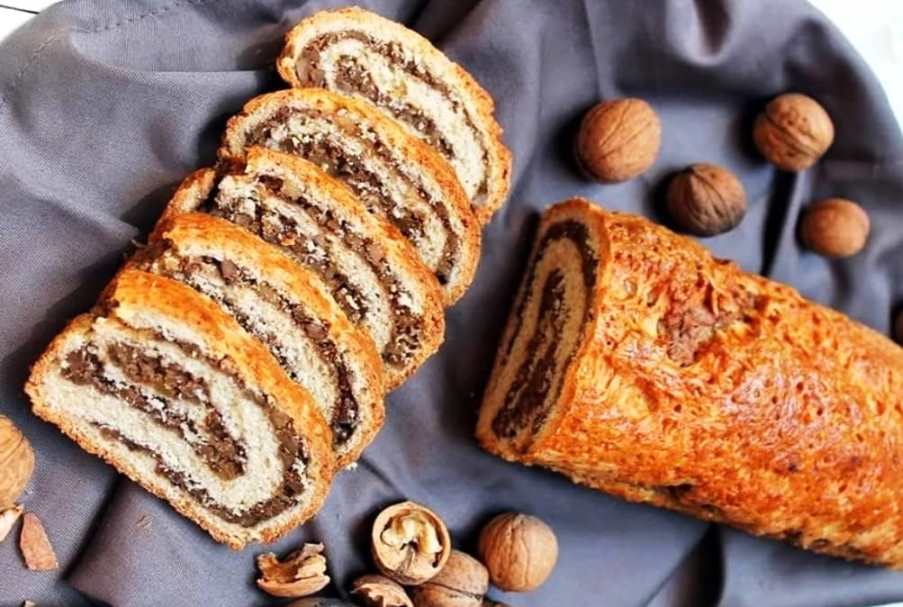 Рулет с орехами