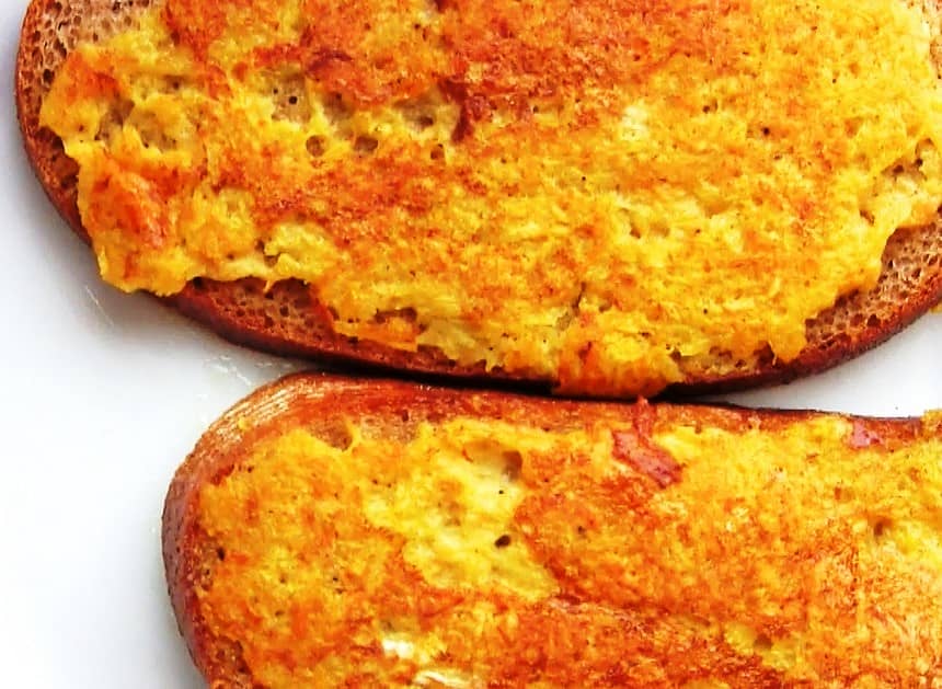 Гренки с тыквой на рыжиковом масле