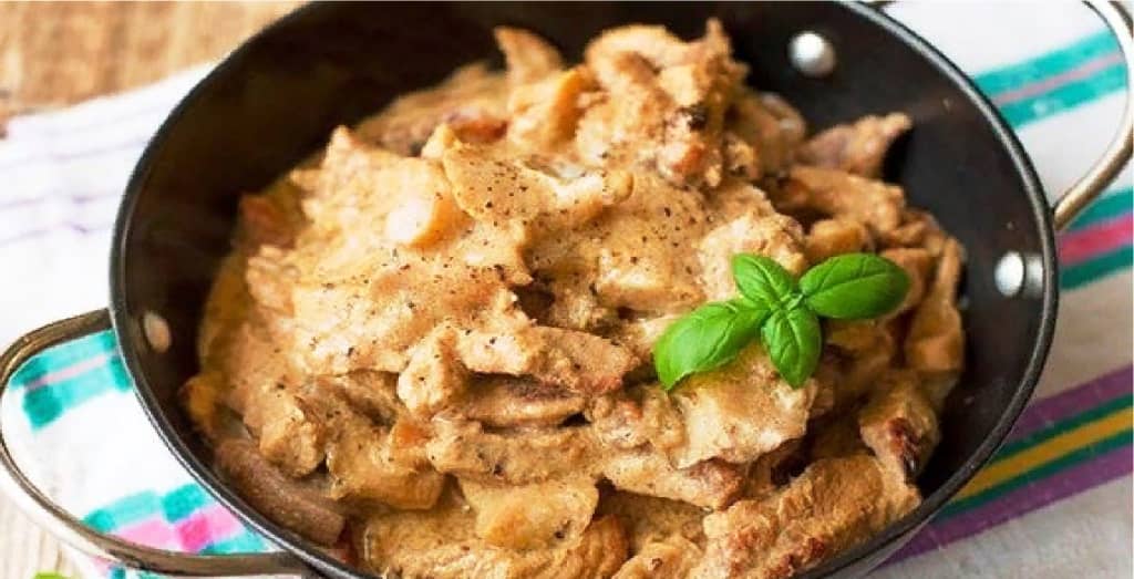 Грибний гуляш із кунжутним борошном
