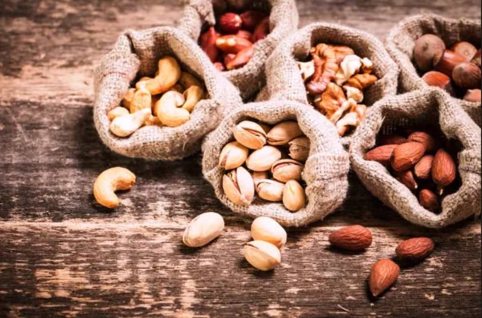 Who should avoid eating nuts and when