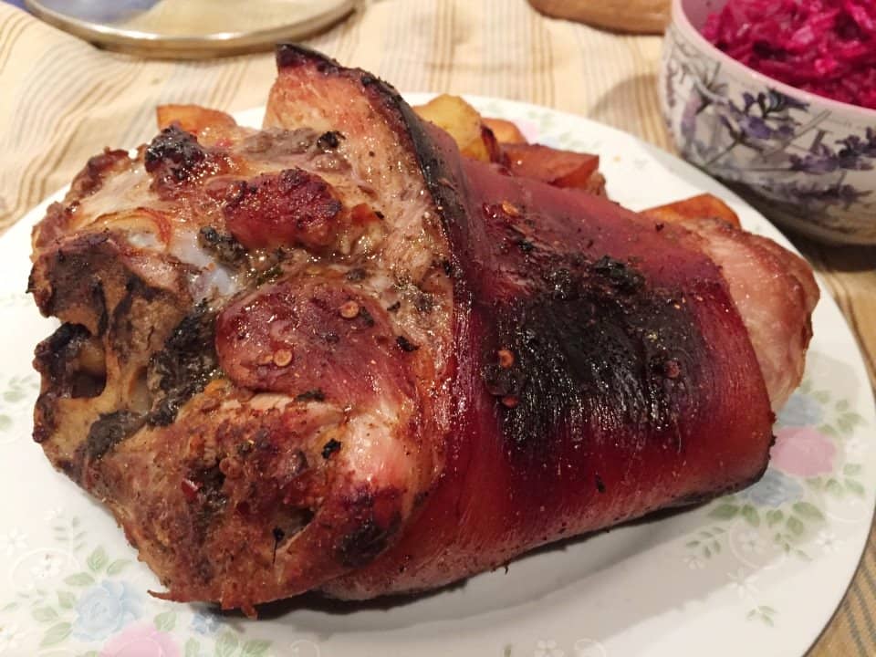 Pork knuckle with black cumin