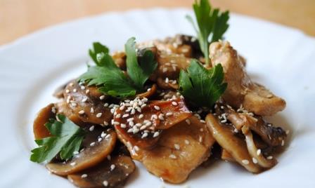 Гриби з куркою