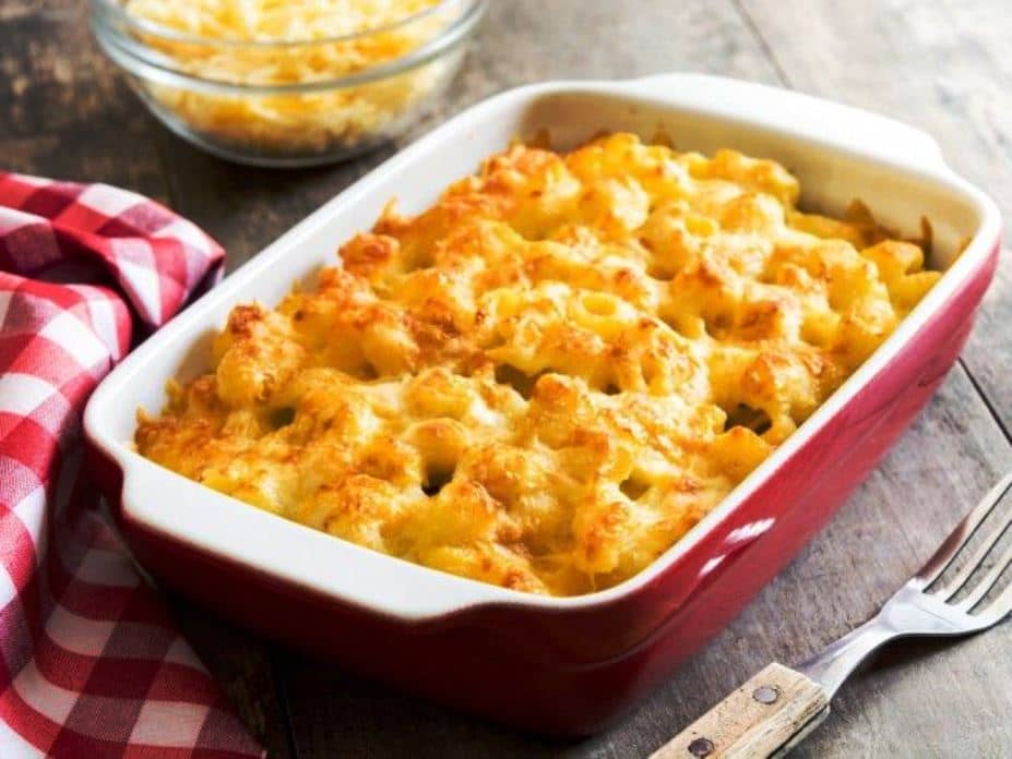 Macaroni casserole with sunflower oil